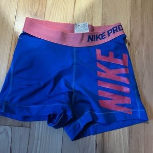 Nike Pros-Small
